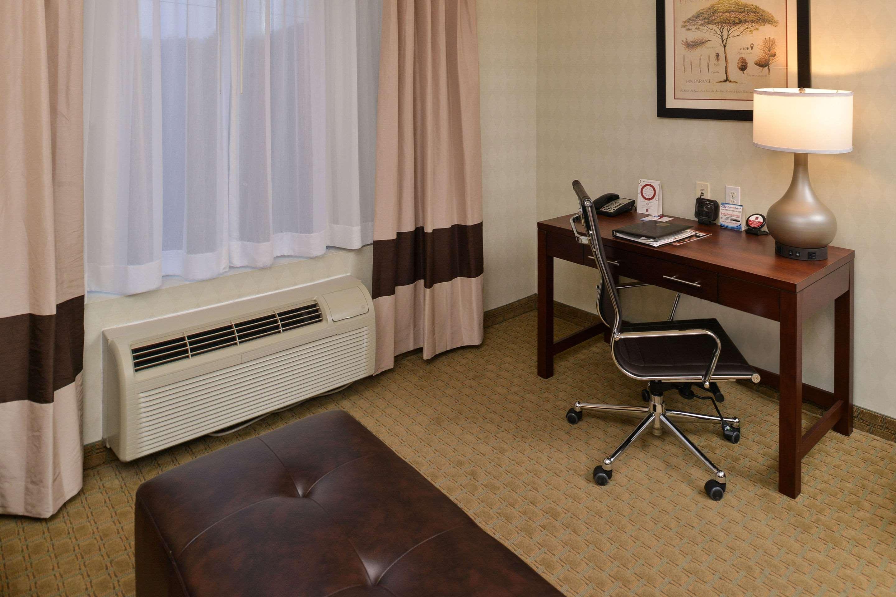 Comfort Suites Airport Tukwila Seattle מראה חיצוני תמונה