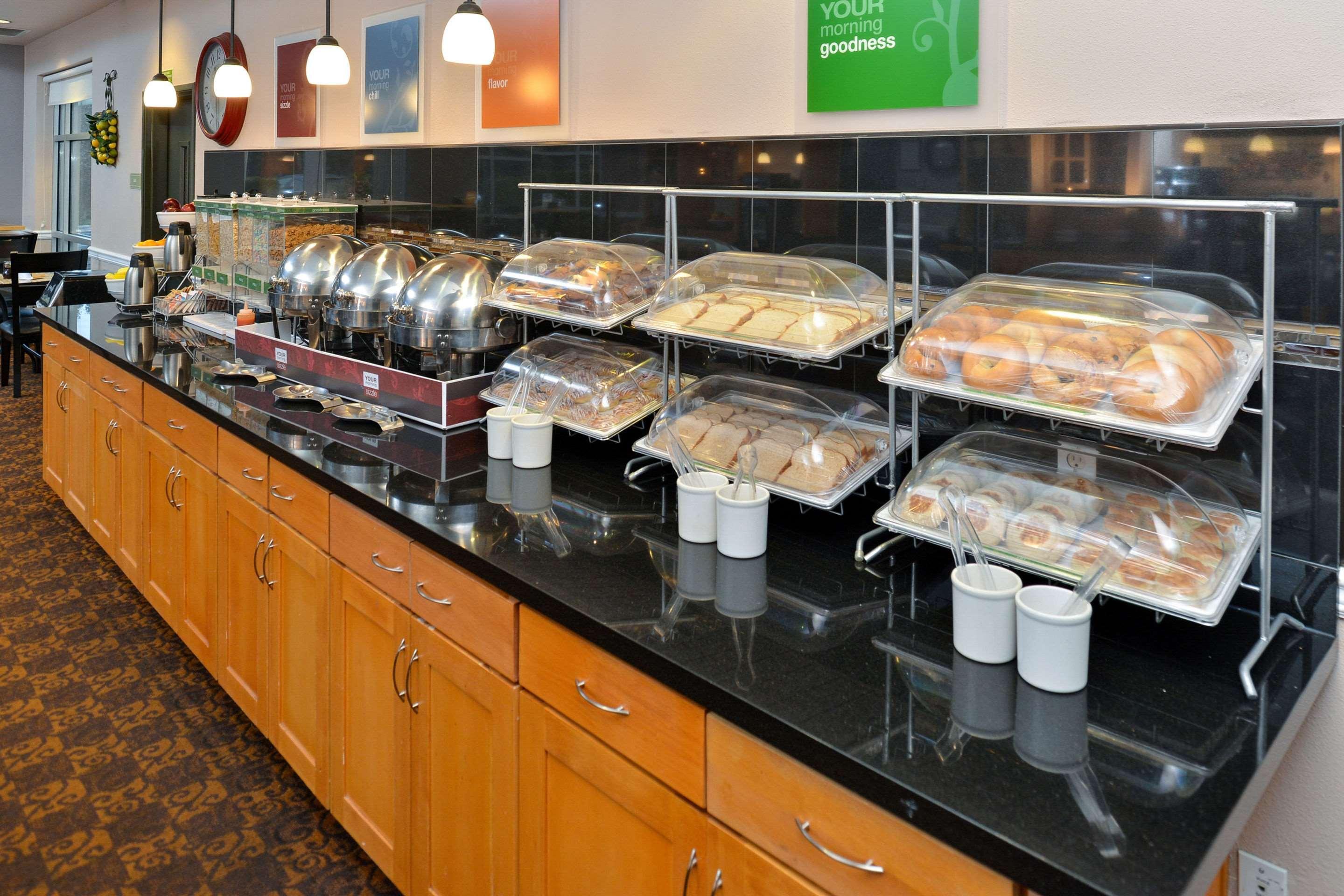 Comfort Suites Airport Tukwila Seattle מראה חיצוני תמונה